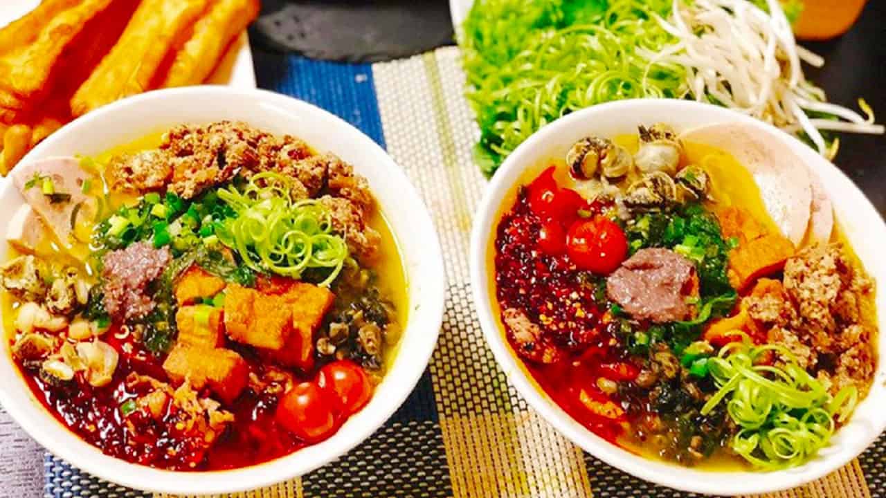 Bun Rieu Cua originated from the North of Vietnam. 