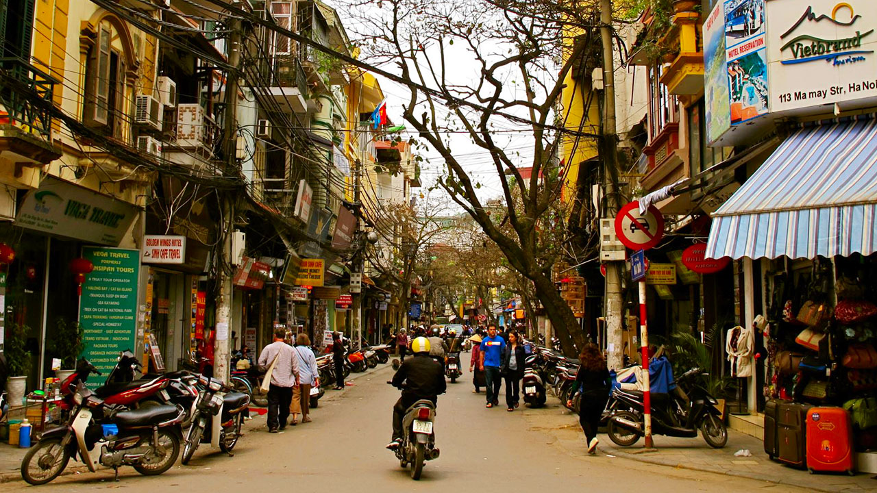 Ma May street in Hanoi